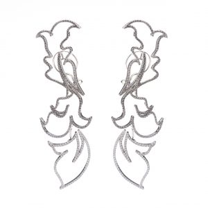 Ohrschmuck floral gestaltet in Platin mit Brillanten ausgefasst