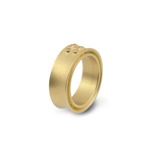 Ring aus Gelbgold mit 4 Brillanten