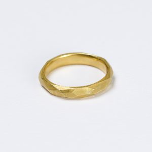 Ring "Facets" in Gold