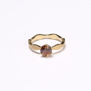 Roségold Ring Wave mit braunem runden Zirkon in Krappenfassung