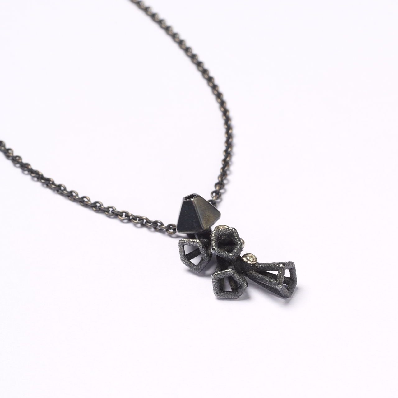 „Scion Buds“ Kette mit Diamanten