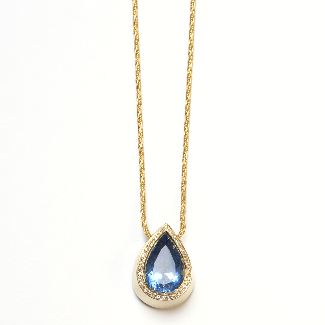 Aquamarinanhänger Gold mit Diamanten