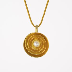galerie-scheytt-anhaenger-blume-perle_s-08423