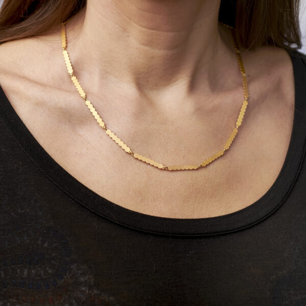 Collier aus handgefertigten Goldelementen – Bild 2